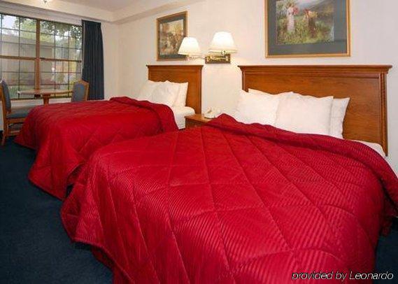 Red Lion Inn & Suites Auburn Δωμάτιο φωτογραφία