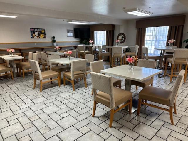 Red Lion Inn & Suites Auburn Εξωτερικό φωτογραφία