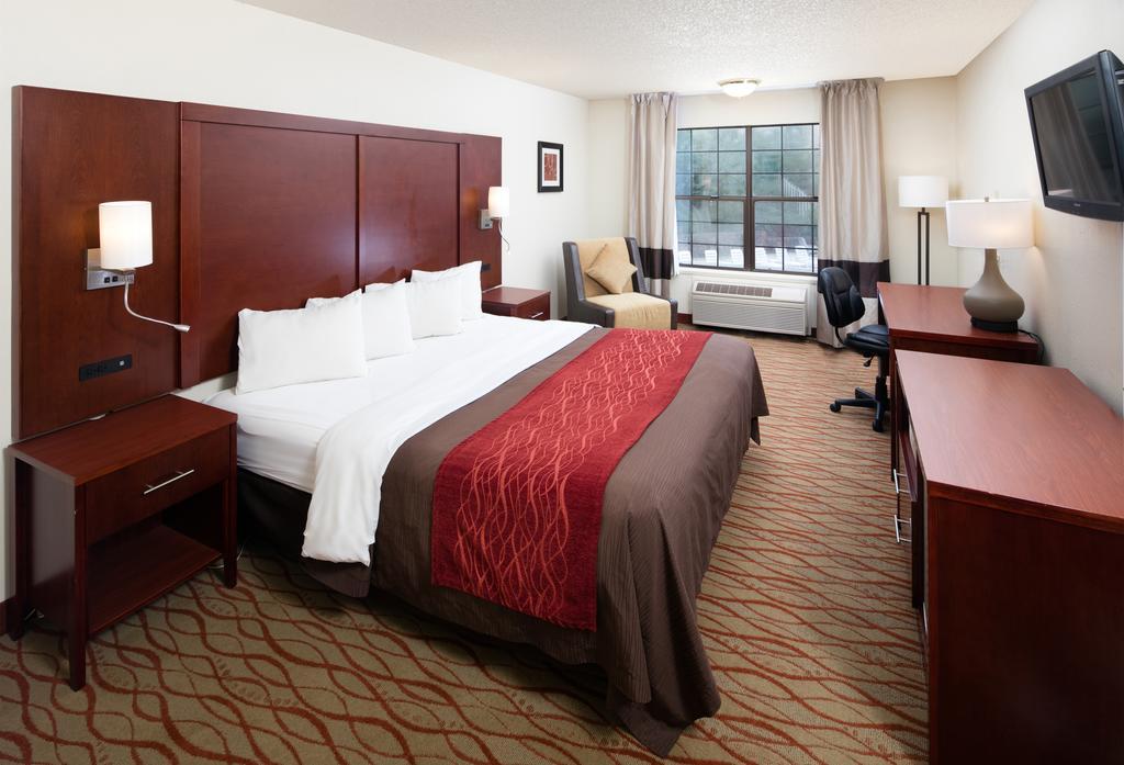 Red Lion Inn & Suites Auburn Εξωτερικό φωτογραφία