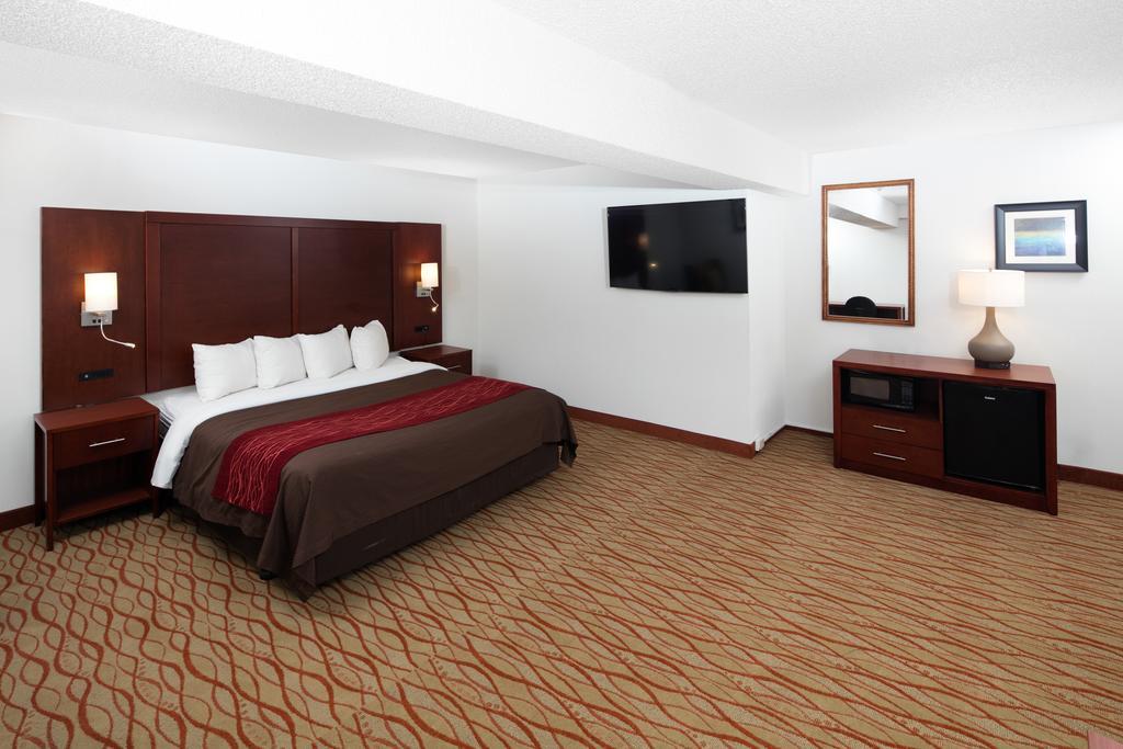 Red Lion Inn & Suites Auburn Εξωτερικό φωτογραφία